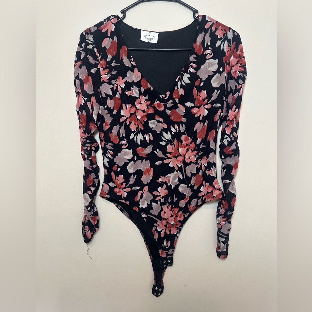 Ember Black and Floral V Neck Bodysuit Ruched Sleeves Snap One Piece Size M